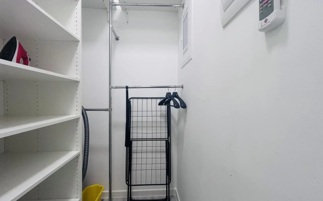 White Сity на проезде Береговой 3