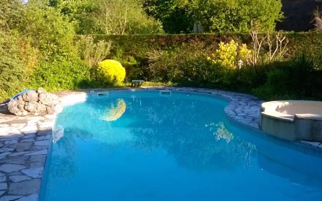 House With 2 Bedrooms in Trémolat, With Private Pool, Enclosed Garden