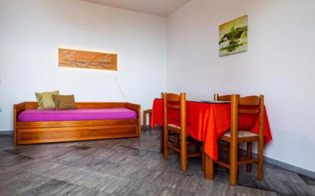 Iris Apartments