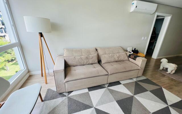 MRG - Estiloso - 2 Suítes - 10 minutos da Rua Coberta