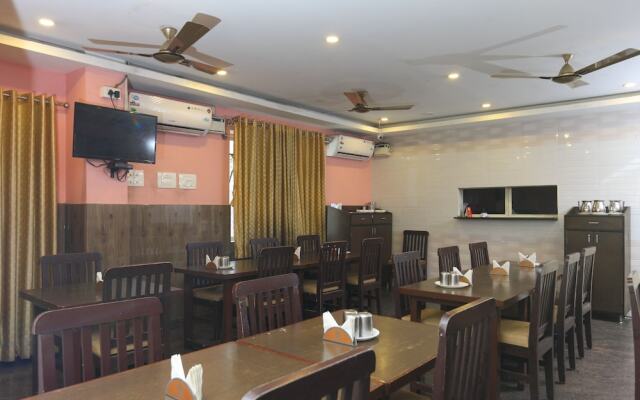 Collection O 6637 Udayees Hotel Bvn Grand