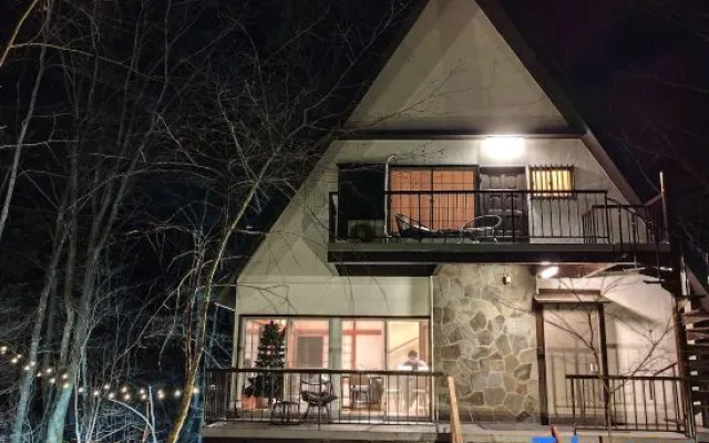 Kawa No Mori Villa Karuizawa - Ghibli-like Enchanted Riverside Moss Garden Forest Retreat — 3-star hotel in Tsumagoi