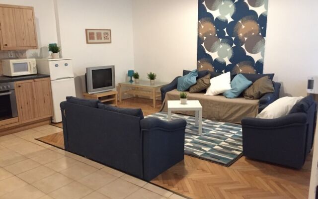 Hi5 Apartments - Parliament