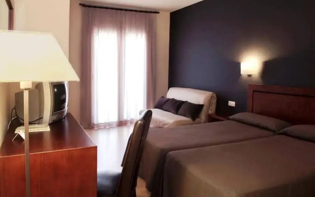 Hotel Puerta de España