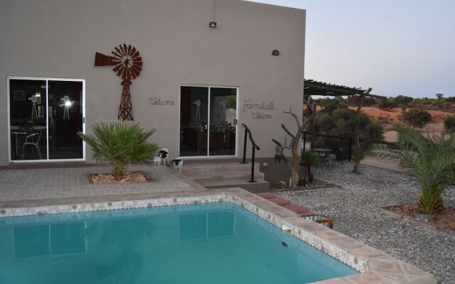 Kalahari Farmstall - Accommodation and Campground
