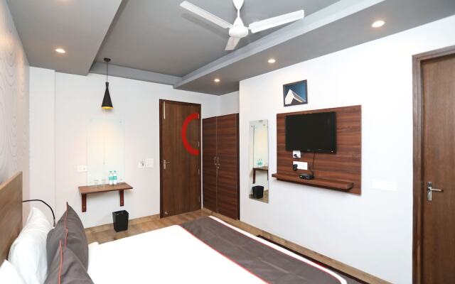 Collection O 218 Palam Vihar