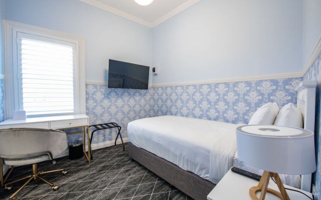 Bankstown Hotel – Guest Rooms – Sydney
