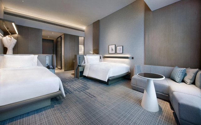Crowne Plaza Shenzhen World Exhibition and Convention Center by IHG