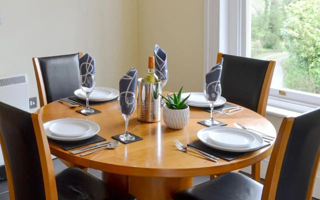 Carnethic House - One Acre View
