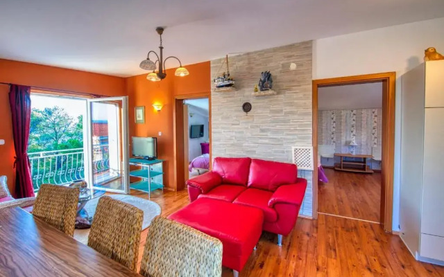 Beautiful Holiday Home With Private Pool, Nice Garden With Relax Area, Taverne