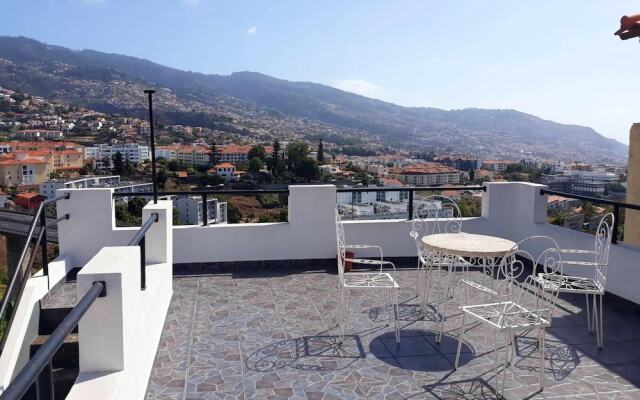 House with 4 Bedrooms in Funchal, with Wonderful Sea View, Terrace And Wifi - 4 Km From the Beach