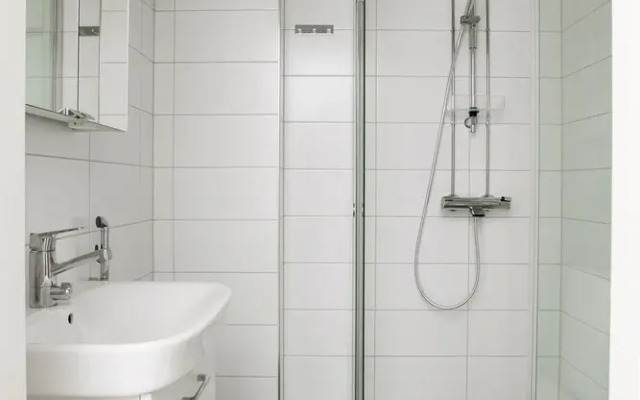2ndhomes Central 85m2 2BR Apartment