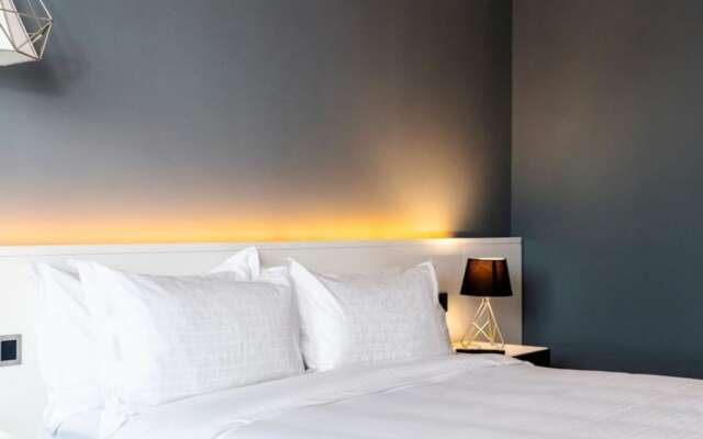 Trademark Hotel, Trademark King Single Room in Nairobi No002