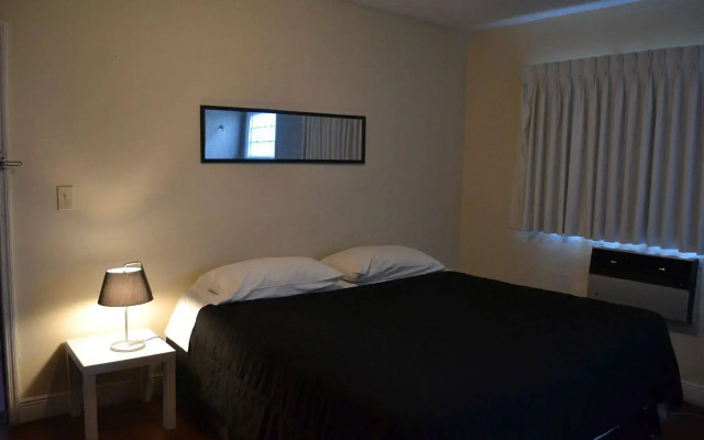 Up Midtown Hotel