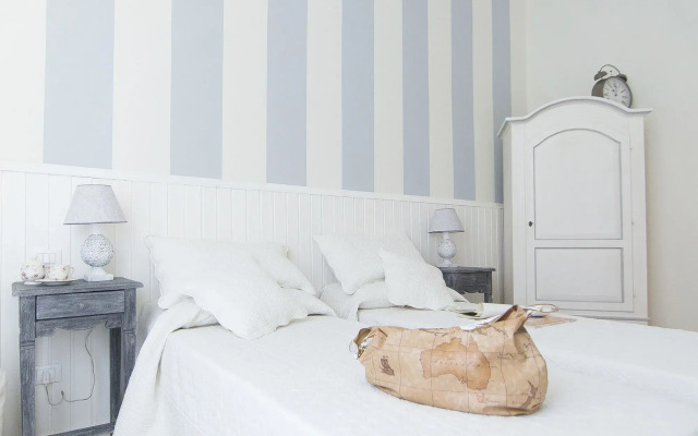 Lungomare Rooms & Charme