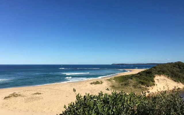 Surfside Cudmirrah Beach