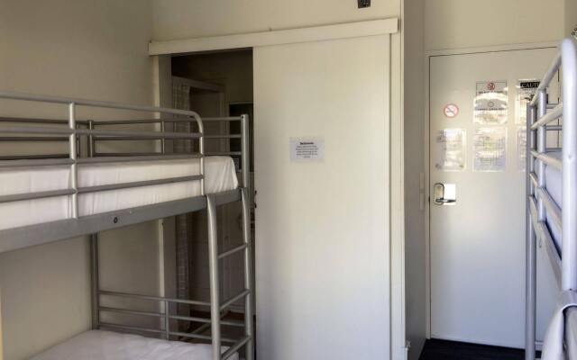 Gold Coast Backpackers - Hostel