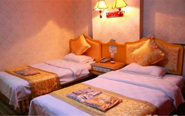 Yunshui Hotel (Taiyuan Huayu Baihua Valley Pingyang Road Branch)