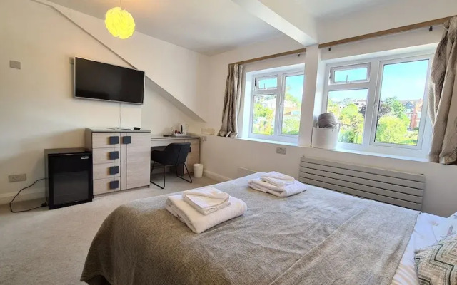 Torland Seafront Hotel