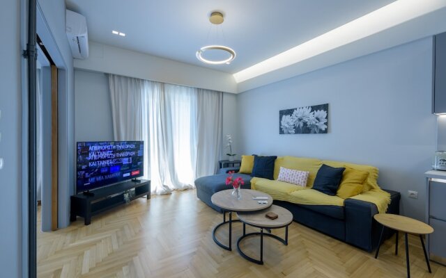 Lush 2bed apt. at the Acropolis