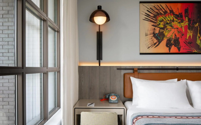 Moxy St. Petersburg Downtown