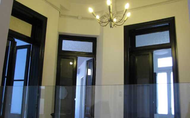 06 Soho Suites Bed & Breakfast