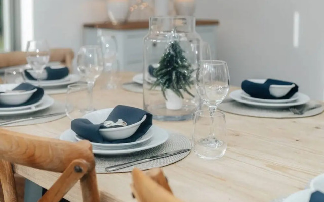 Woodvale Retreat - Sleeps 10