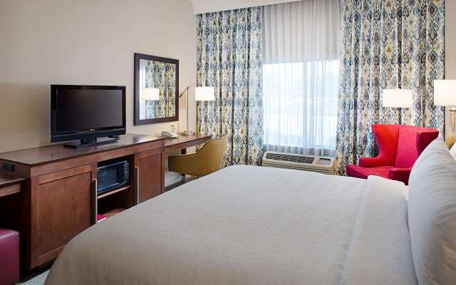 Hampton Inn & Suites Palmdale