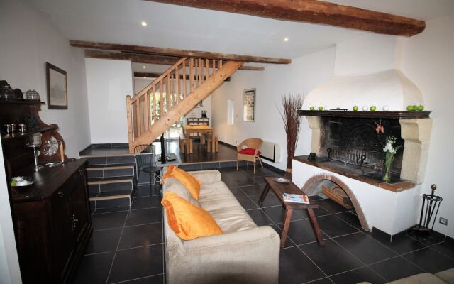 Mas Du Domaine De Montcalm B And B And Gites