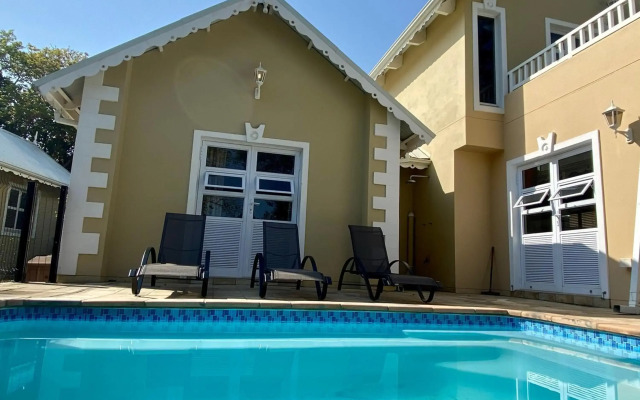 Barbados 13, Caribbean Estate