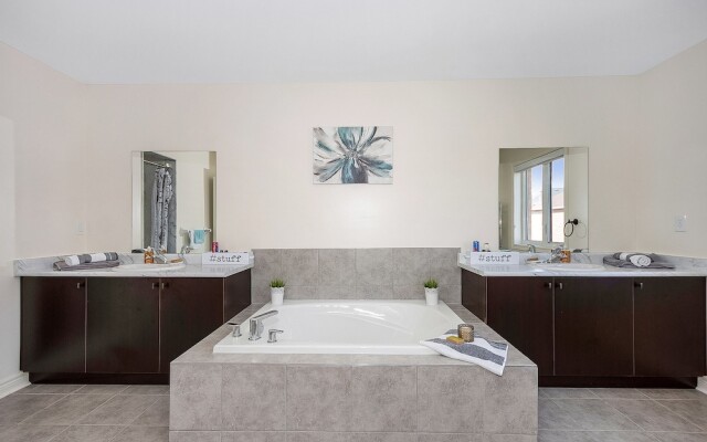 4 bdrms Milton near Toronto and Niagara