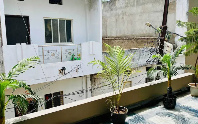 Prabhu Ji Home Stay