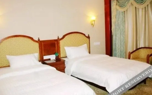 Zhisheng Hot Spring Hotel (Yi'nan Zhisheng Hot Spring Building 3)