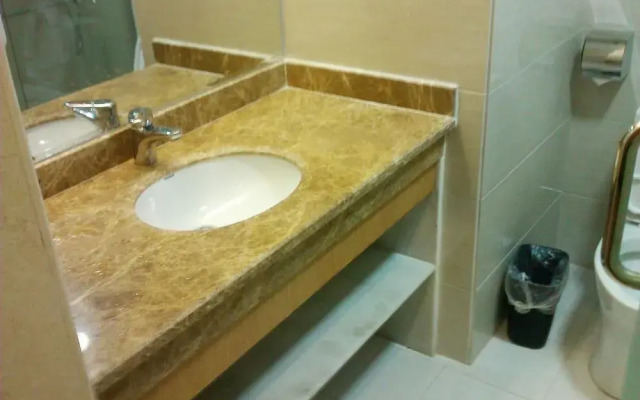 Wanfeng Business Hotel