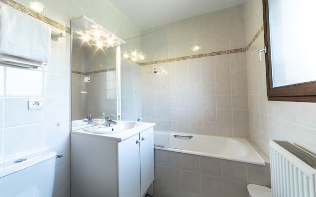 Authentic Chalet Méribel Village Close to the slopes