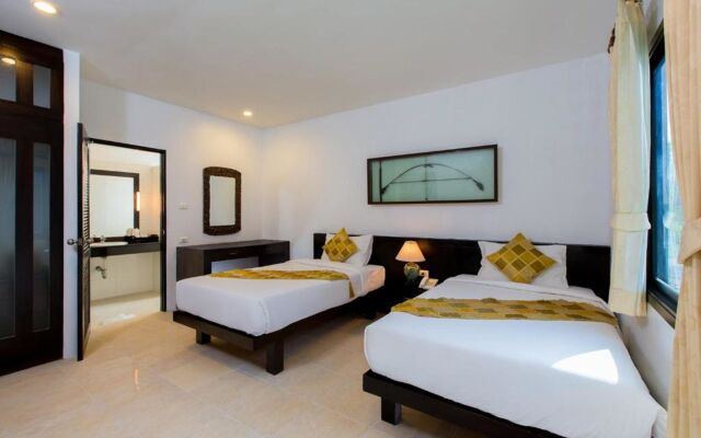 Praewa Villas Naiyang phuket