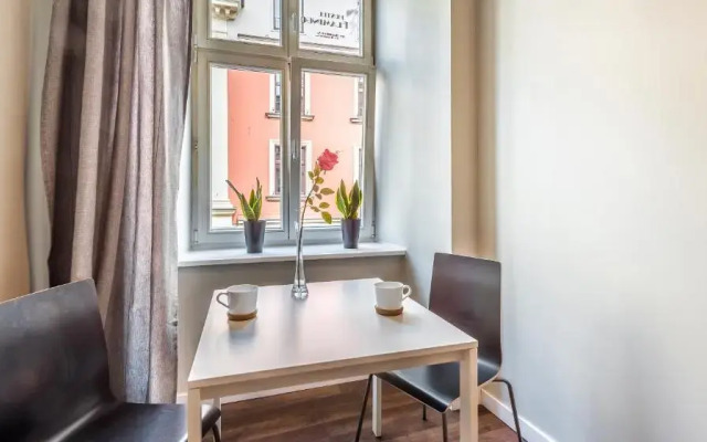 Flamingo Hostel