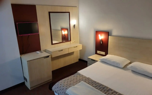 Carna Garden Hotel