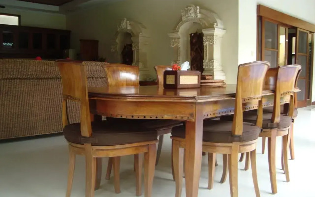 Bali Emerald Villas