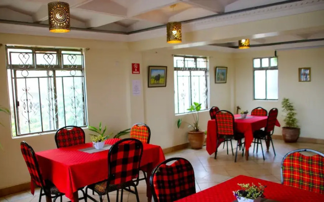Red Buffalo House Hotel