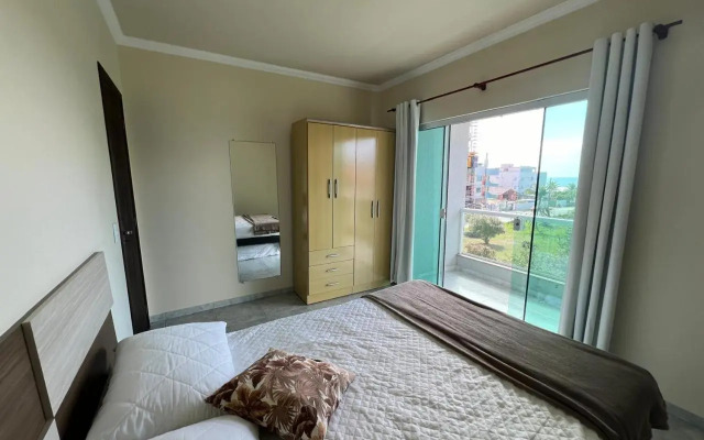 Aprecie Mariscal Nesta Hospedagem a 150 M do Mar - V4