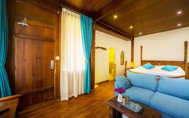 Lijiang Sadhu Inn