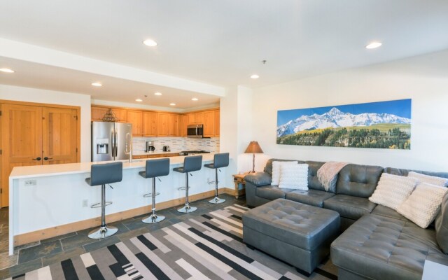 Bear Creek Lodge 209a 1 Bedroom Condo by Alpine Lodging Telluride