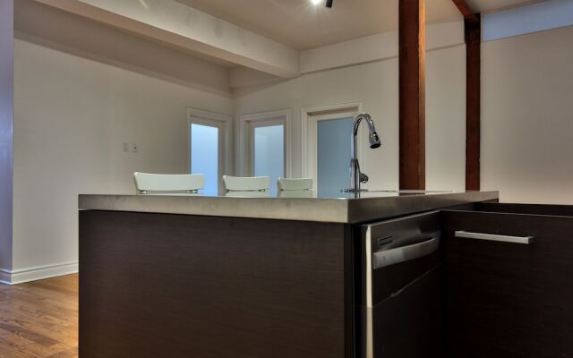 Gorgeous 3BR Right Downtown Montreal
