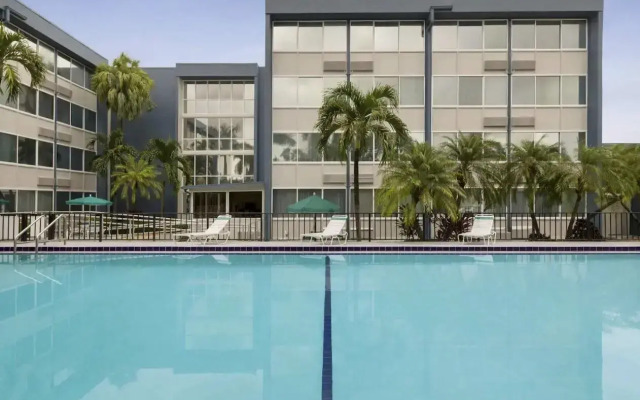 enVision Hotel Miami International Airport