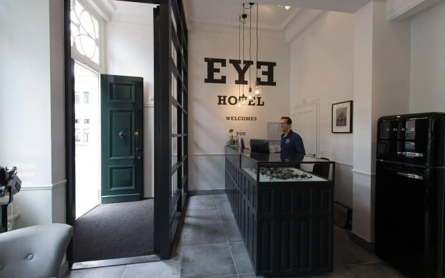 Eye Hotel