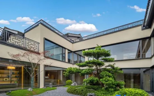 Weihan Resort At Xixi Wetland