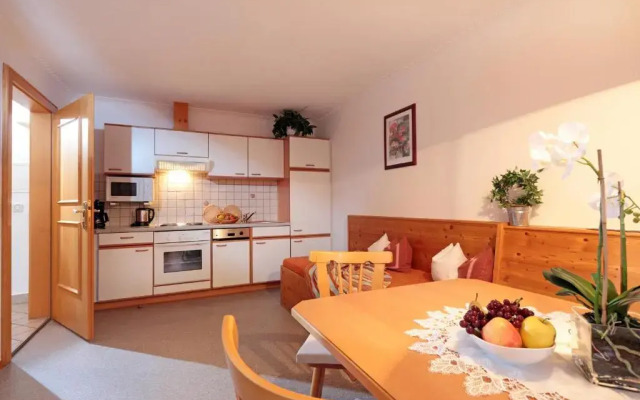 Haus Schroll