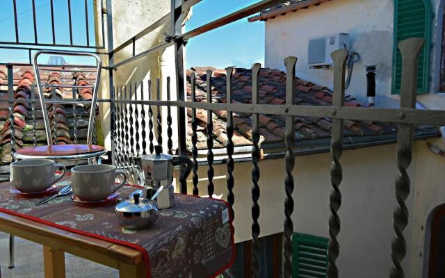 Colonna Apartment with Terrace