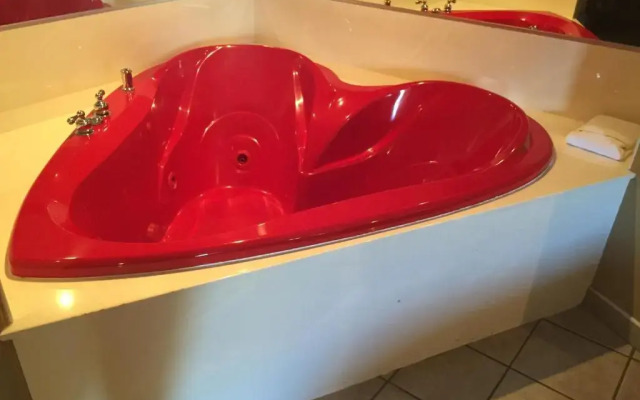 Thunderbird Lodge in Riverside